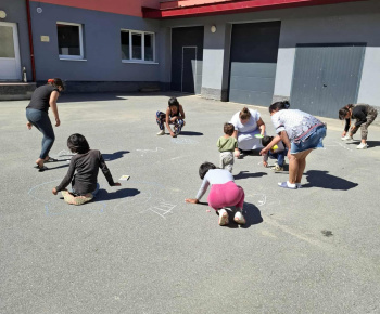 Rozvojový tím v akcii / Prekresli sa prázdninami– farby, kriedy a veľa radosti - foto