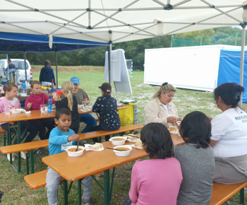 Rozvojový tím v akcii / Športový deň obce Bzenov - foto