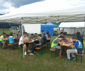 Rozvojový tím v akcii / Športový deň obce Bzenov - foto