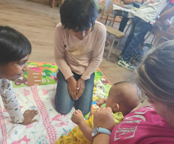 Rozvojový tím v akcii / Malí pomocníci – veľká láska - foto