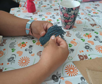 Rozvojový tím v akcii / Výmena zručností a kreativity v Mami klube - foto