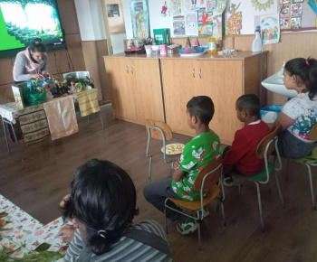 Rozvojový tím v akcii / Maľované lístie – tvorivá a vzdelávacia aktivita - foto