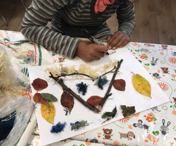 Rozvojový tím v akcii / Maľované lístie – tvorivá a vzdelávacia aktivita - foto