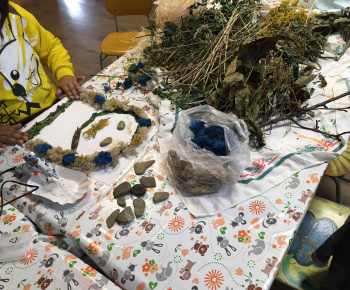 Rozvojový tím v akcii / Maľované lístie – tvorivá a vzdelávacia aktivita - foto