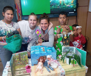 Rozvojový tím v akcii / Maľované lístie – tvorivá a vzdelávacia aktivita - foto