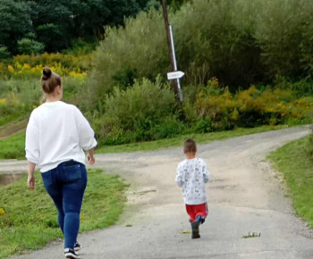 Rozvojový tím v akcii /  Farebná jeseň v lese  - foto