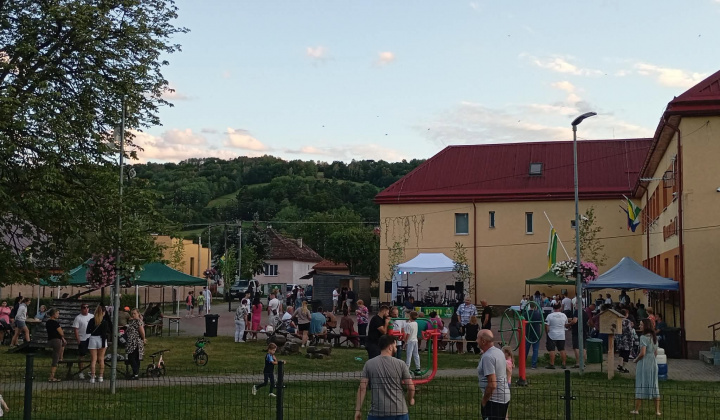 28. fotografia fotogalérie Rozvojový tím v akcii / ŠPORTOVÝ DEŇ OBCE – DEŇ PLNÝ POHYBU, ZÁBAVY A SPOLOČNÝCH ZÁŽITKOV - foto