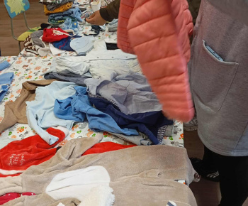 Rozvojový tím v akcii / Výmena detského oblečenia - foto