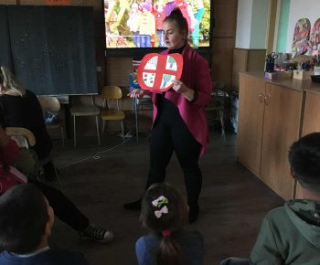 Rozvojový tím v akcii / Červík v jabĺčku – Medzinárodný deň jablka - foto