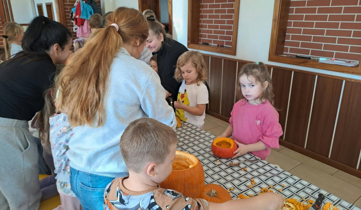 4. fotografia fotogalérie Rozvojový tím v akcii / Vyrež si kamaráta - foto