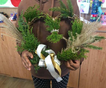 Rozvojový tím v akcii / Čarovanie s konárikmi - foto