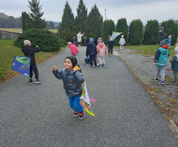Rozvojový tím v akcii /  Šarkaniáda Bzenov - foto