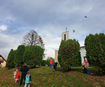 Rozvojový tím v akcii /  Šarkaniáda Bzenov - foto