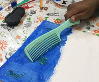 Rozvojový tím v akcii / Umenie v nás – objavovanie tvorivosti netradičnými technikami  - foto