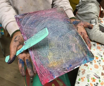 Rozvojový tím v akcii / Umenie v nás – objavovanie tvorivosti netradičnými technikami  - foto