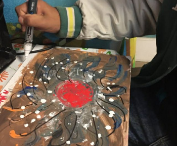 Rozvojový tím v akcii / Umenie v nás – objavovanie tvorivosti netradičnými technikami  - foto