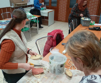 Rozvojový tím v akcii / Kreatívne popoludnie so seniormi – tvorenie, rozhovory a dobrá nálada - foto