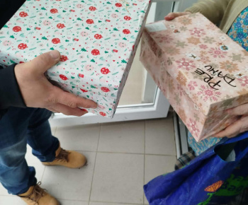 Rozvojový tím v akcii / Koľko lásky sa zmestí do krabičky od topánok - foto