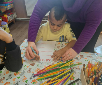 Rozvojový tím v akcii / Keď písmená stavajú snehuliaka  - foto