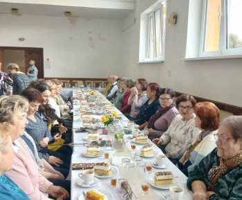 Rozvojový tím v akcii / ÚCTA K ŽENÁM - foto