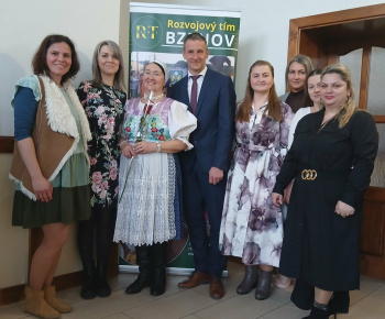 Rozvojový tím v akcii / ÚCTA K ŽENÁM - foto