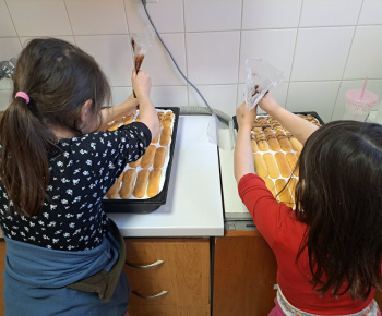 Rozvojový tím v akcii / Receptár pre ženy v Mami klube - foto