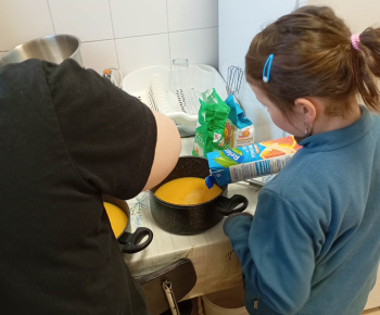 Rozvojový tím v akcii / Receptár pre ženy v Mami klube - foto