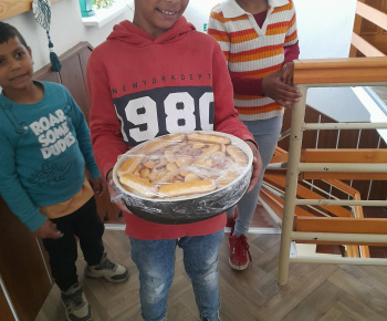 Rozvojový tím v akcii / Pečieme nepečené  - foto