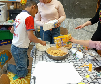 Rozvojový tím v akcii / Pečieme nepečené  - foto