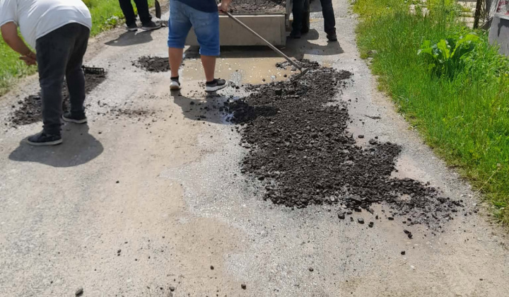 Fotka - Úprava cestného povrchu – bezpečnejšie cesty 