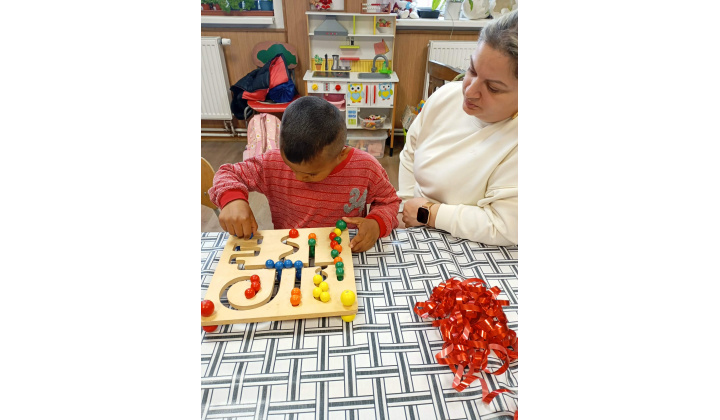 Digitálny svet technológií vs. počítanie hrou 